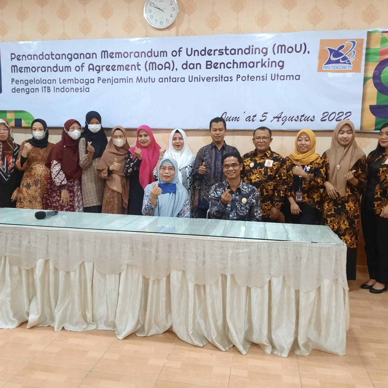 Benchmarking ITB Indonesia ke Universitas Potensi Utama